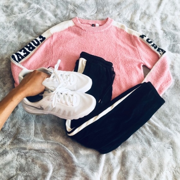 H&M Pink Crew Neck Forever Unite High Low Sweater - Picture 1 of 7
